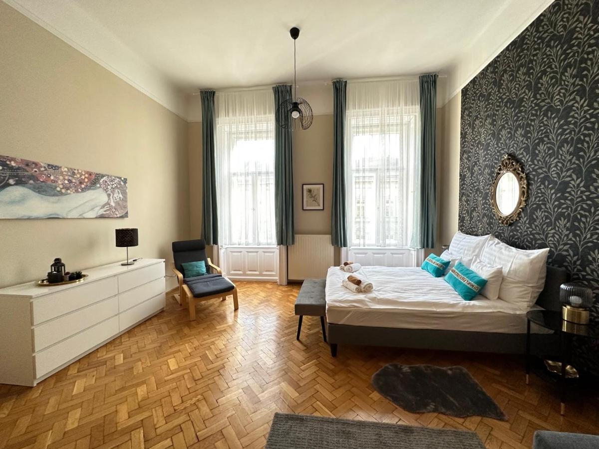 Orangehomes Peaceful Apartment Next To Central Market Hall Budapest Exterior photo